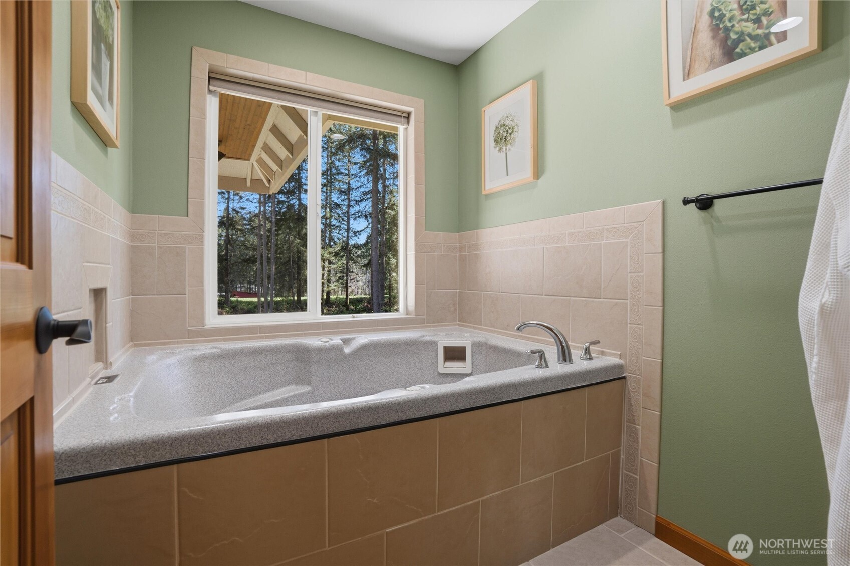 3630 SW Huckleberry Road , Port Orchard, WA 98367