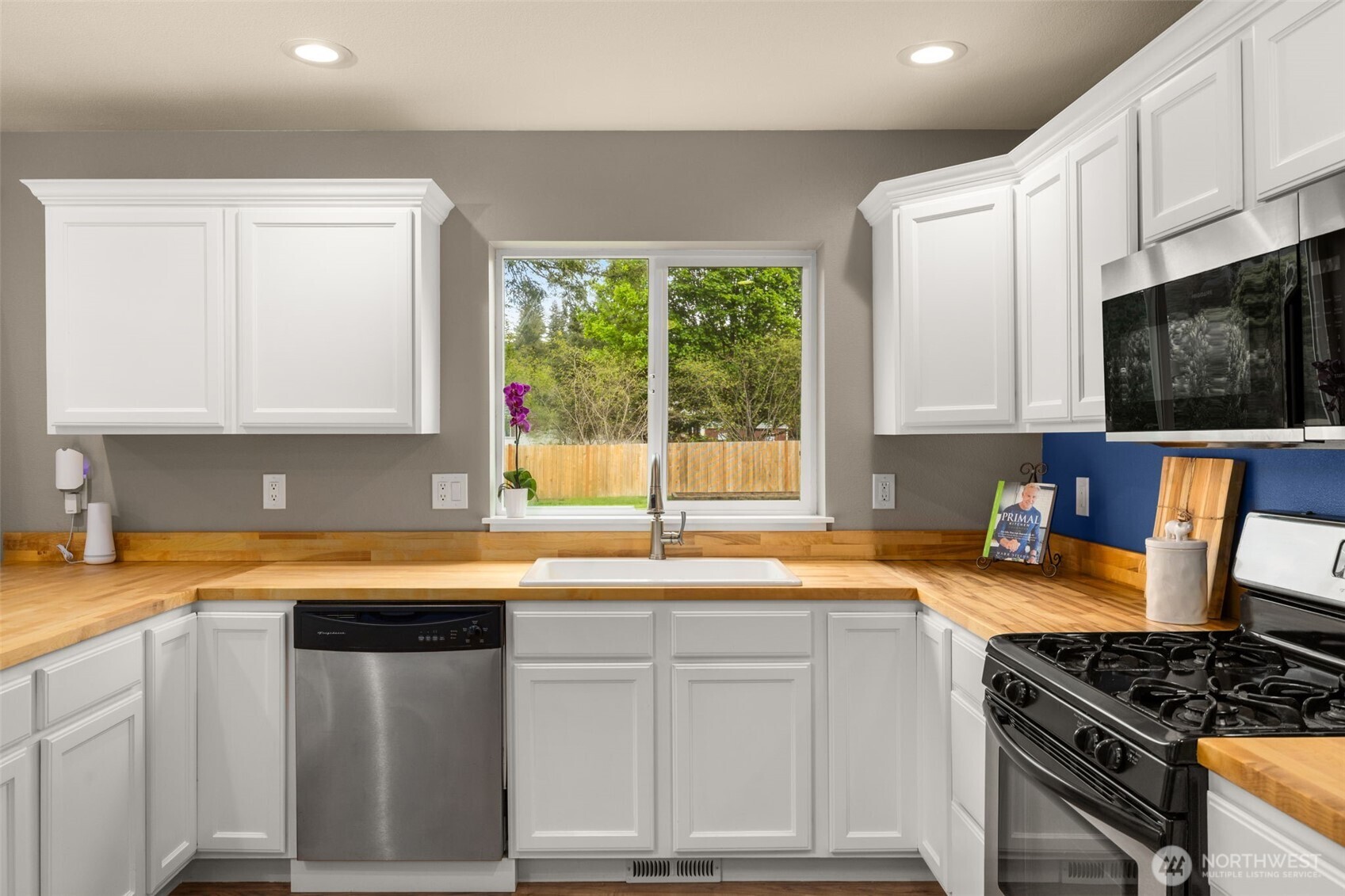 216 19th Street , Gold Bar, WA 98251