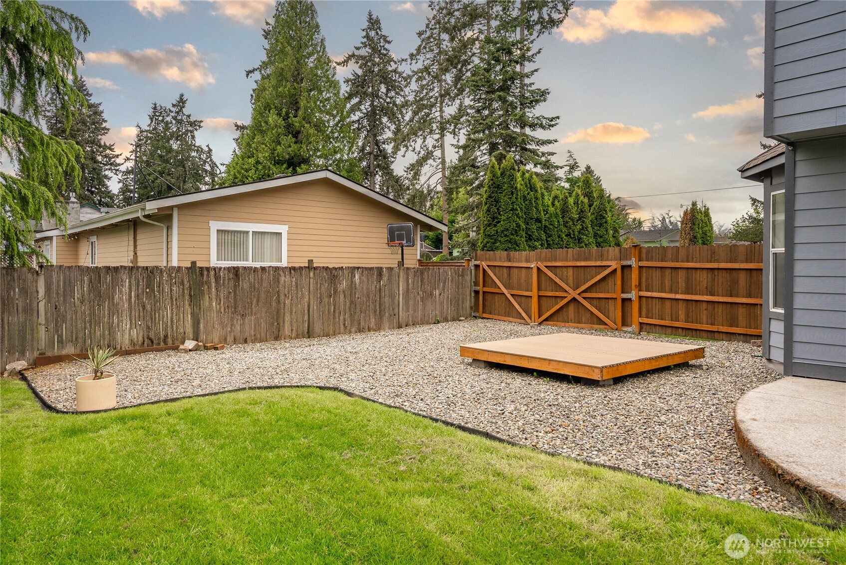 37620 39th Avenue S, Auburn, WA 98001