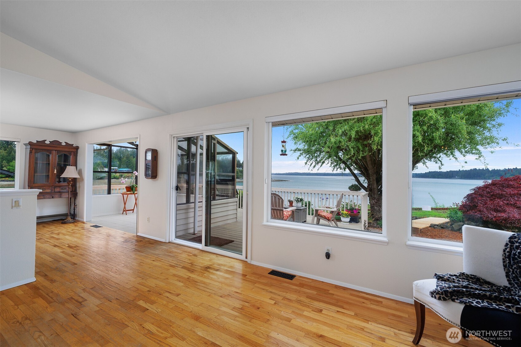 4030 SE Kamilche Point Road , Shelton, WA 98584