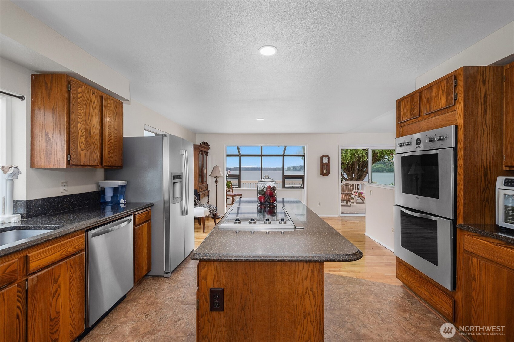 4030 SE Kamilche Point Road , Shelton, WA 98584