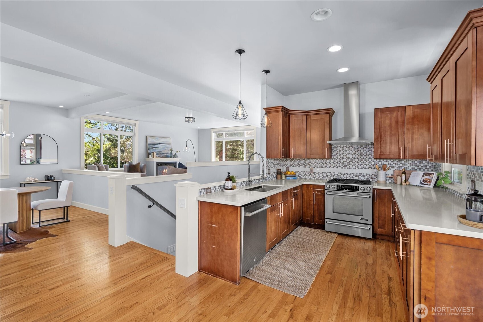 8304 54th Avenue S, Seattle, WA 98118