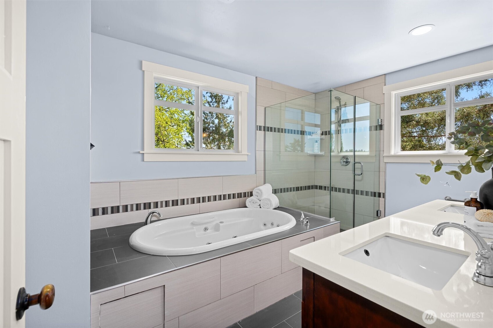 8304 54th Avenue S, Seattle, WA 98118