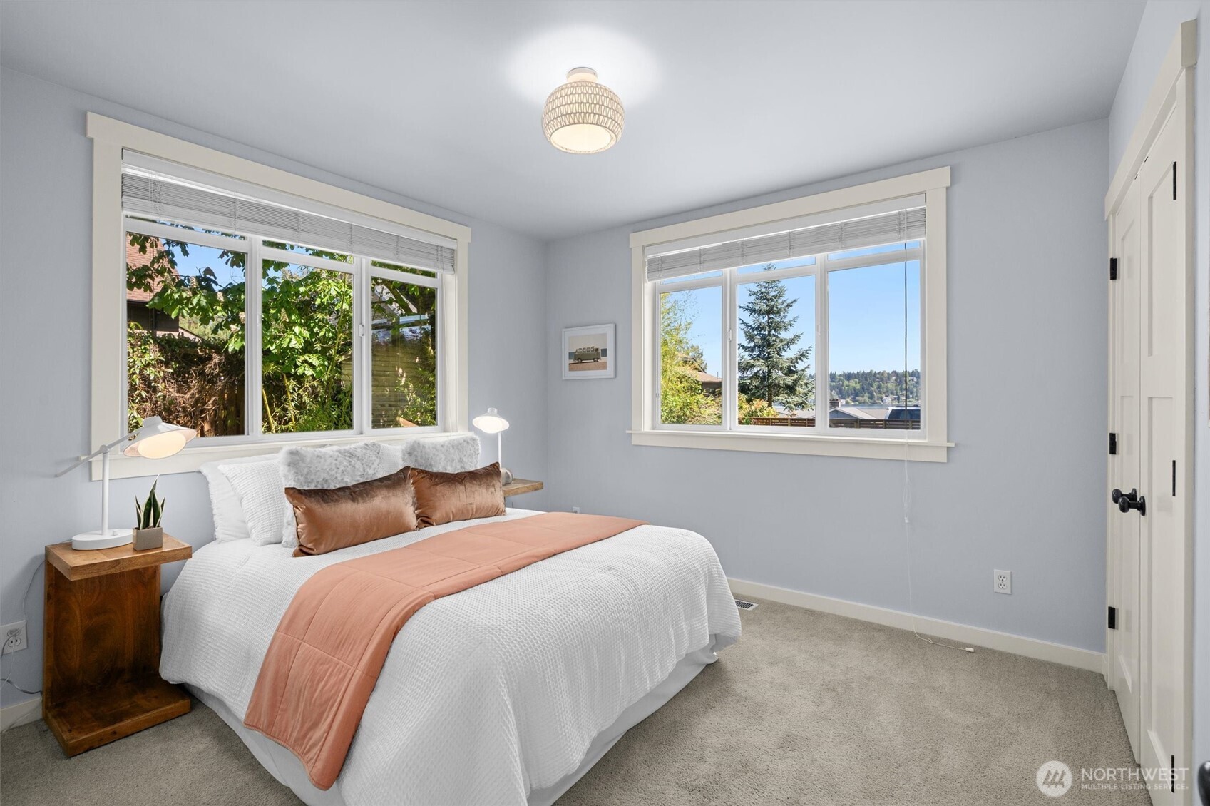 8304 54th Avenue S, Seattle, WA 98118