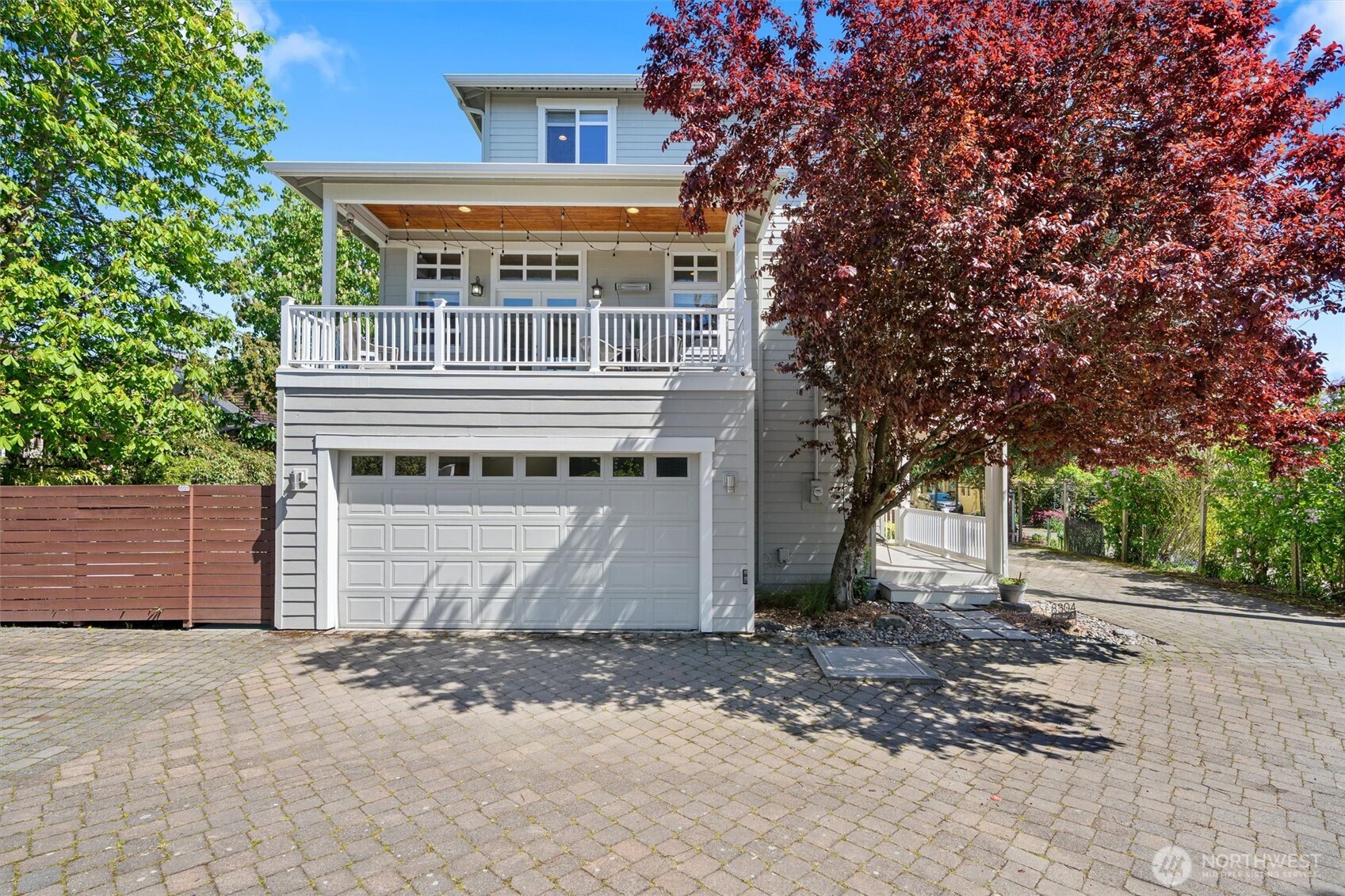 8304 54th Avenue S, Seattle, WA 98118
