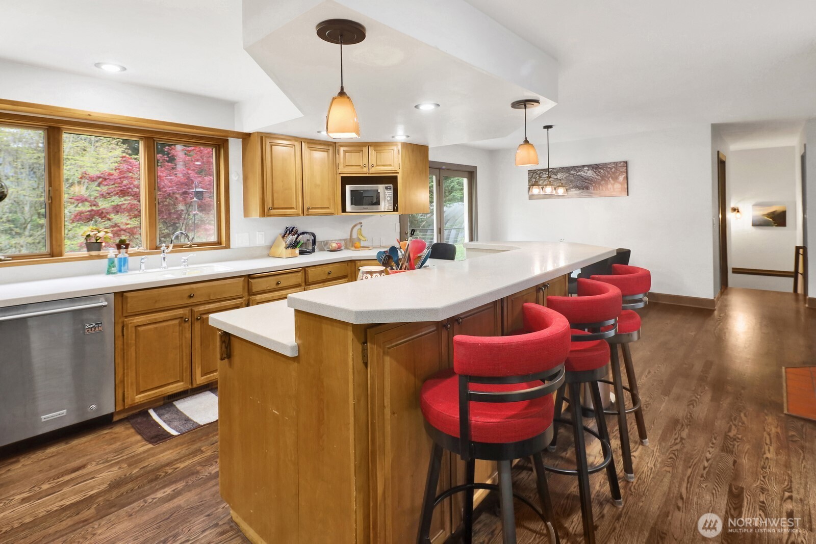 1872 Governor Road , Bellingham, WA 98229