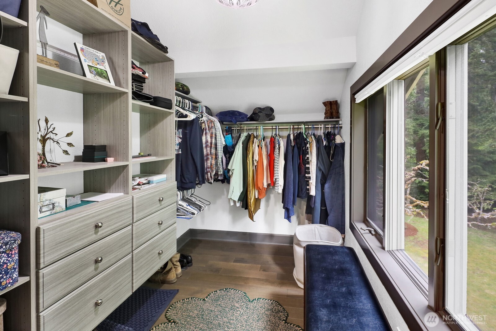 1872 Governor Road , Bellingham, WA 98229