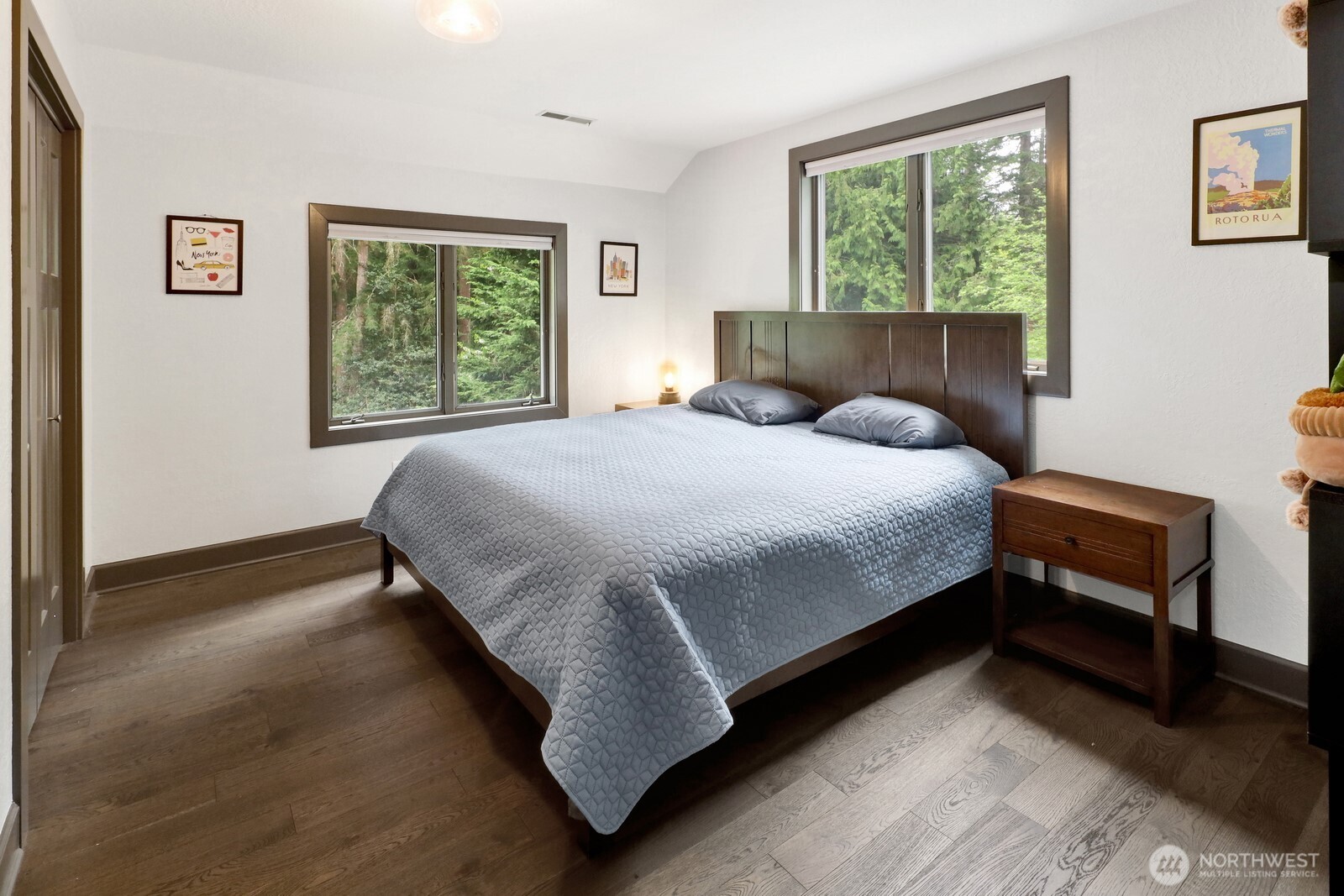 1872 Governor Road , Bellingham, WA 98229