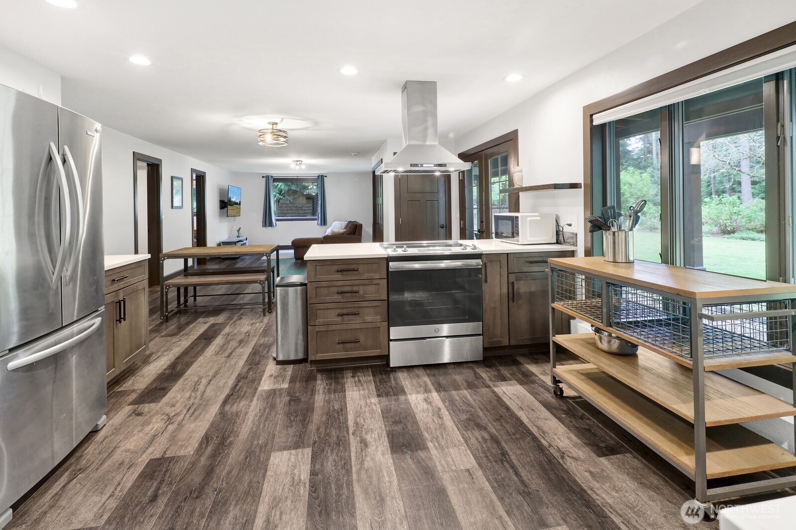 1872 Governor Road , Bellingham, WA 98229