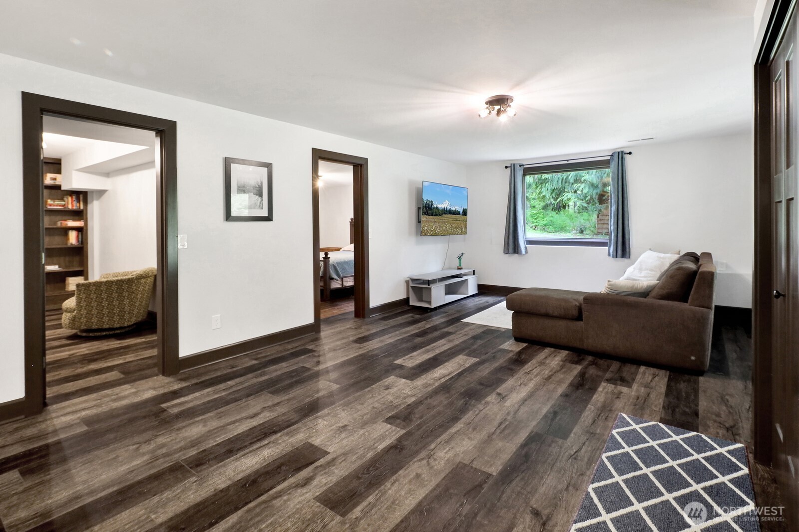 1872 Governor Road , Bellingham, WA 98229
