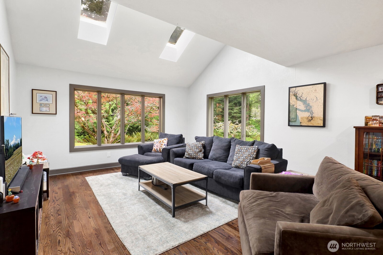 1872 Governor Road , Bellingham, WA 98229