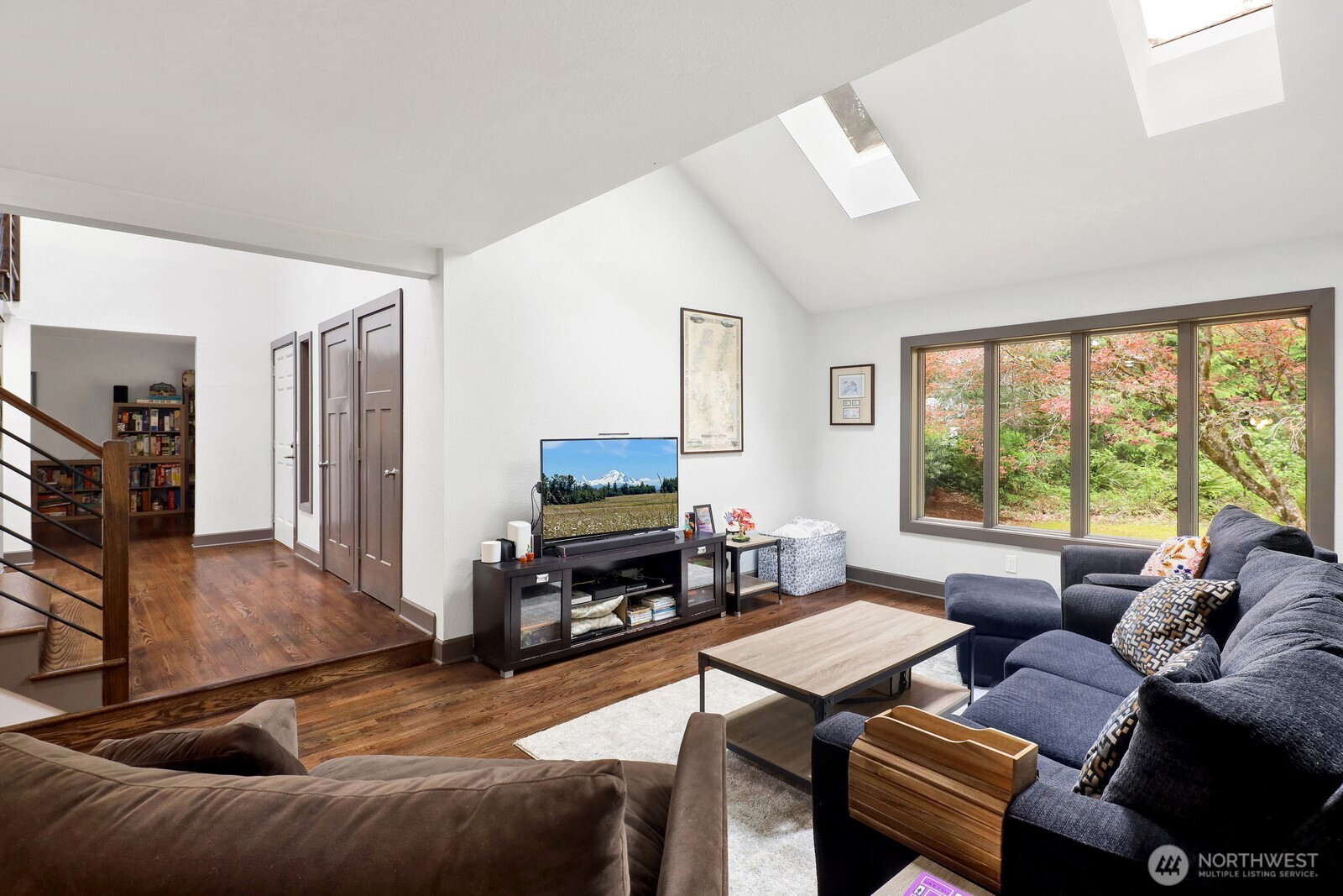 1872 Governor Road , Bellingham, WA 98229