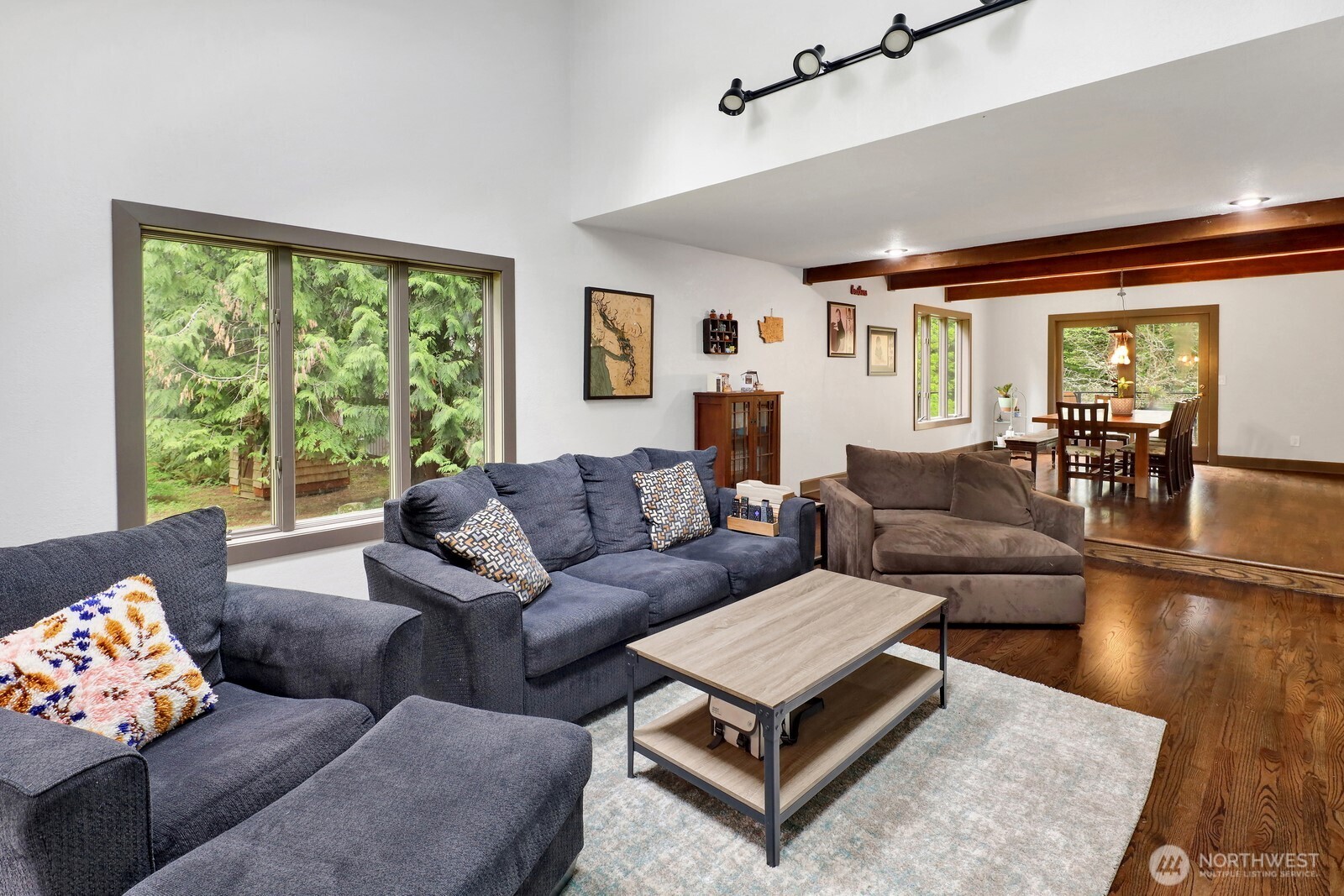 1872 Governor Road , Bellingham, WA 98229
