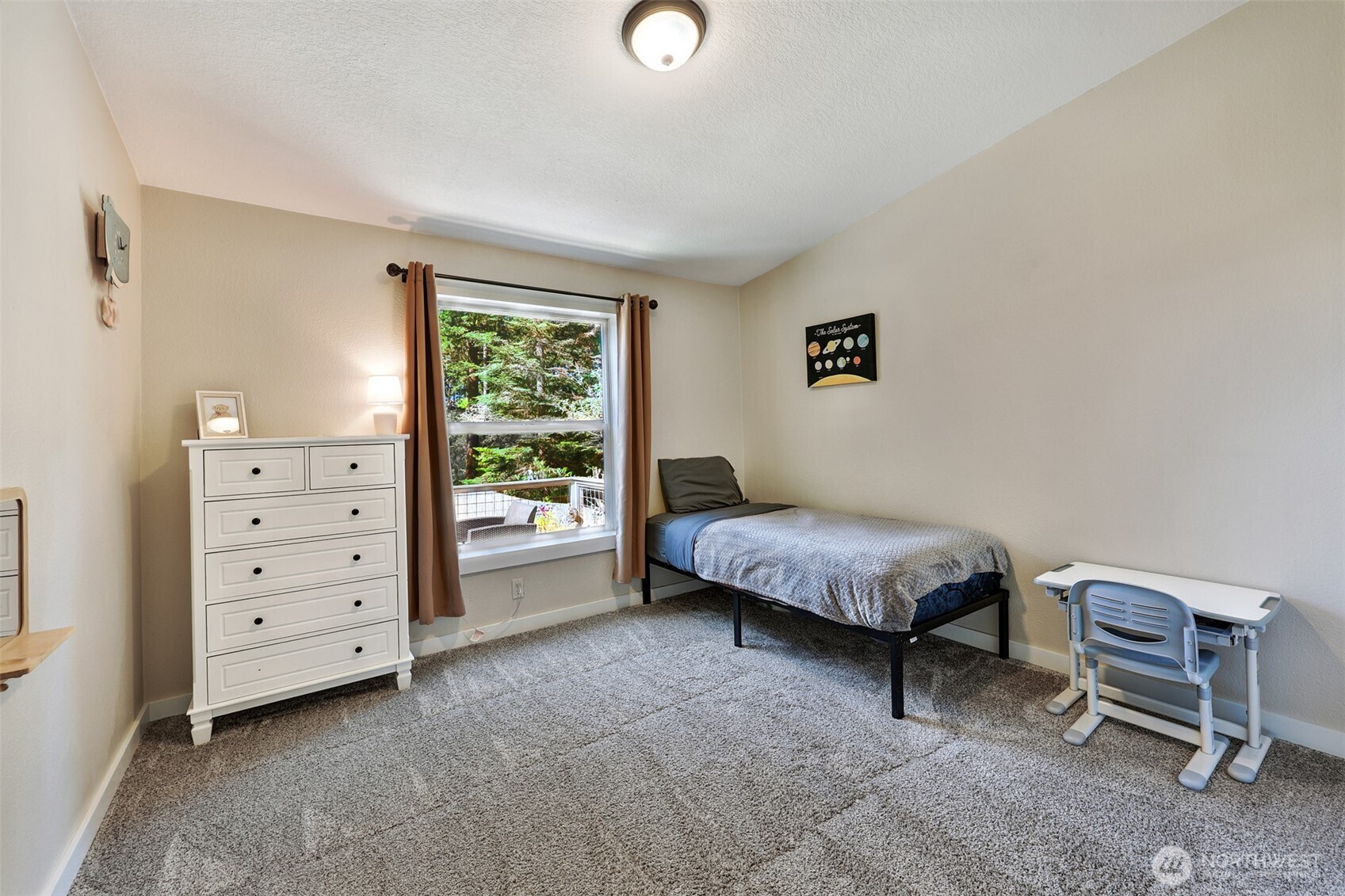 7777 Hellman Road , Clinton, WA 98236