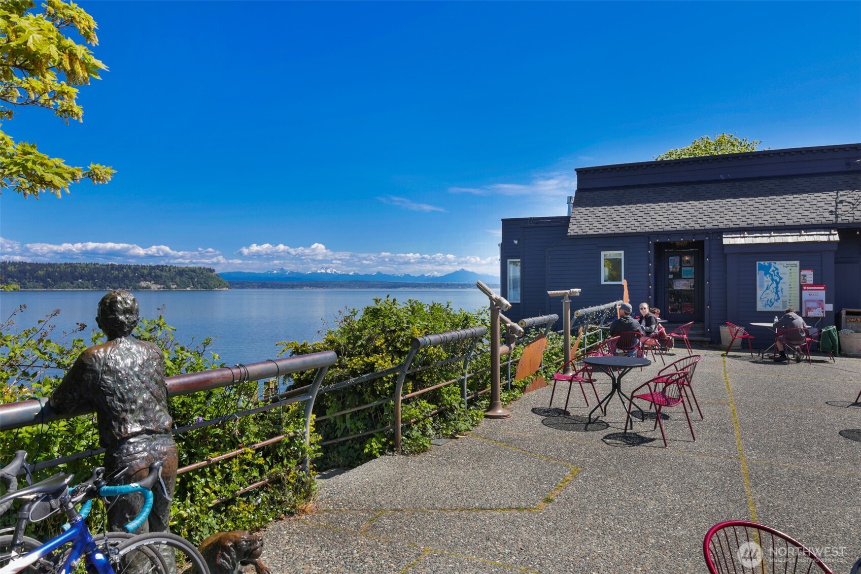 7777 Hellman Road , Clinton, WA 98236