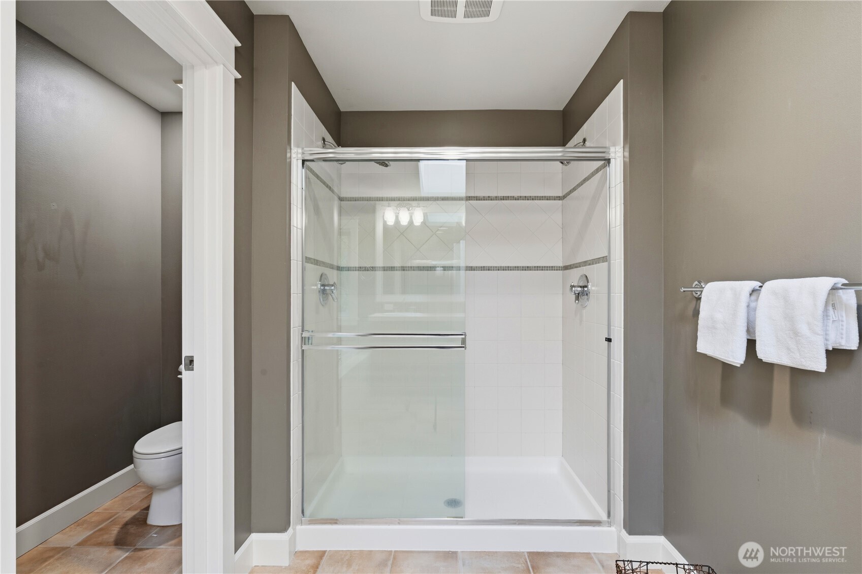 372 Wilderness Peak Drive NW, Issaquah, WA 98027