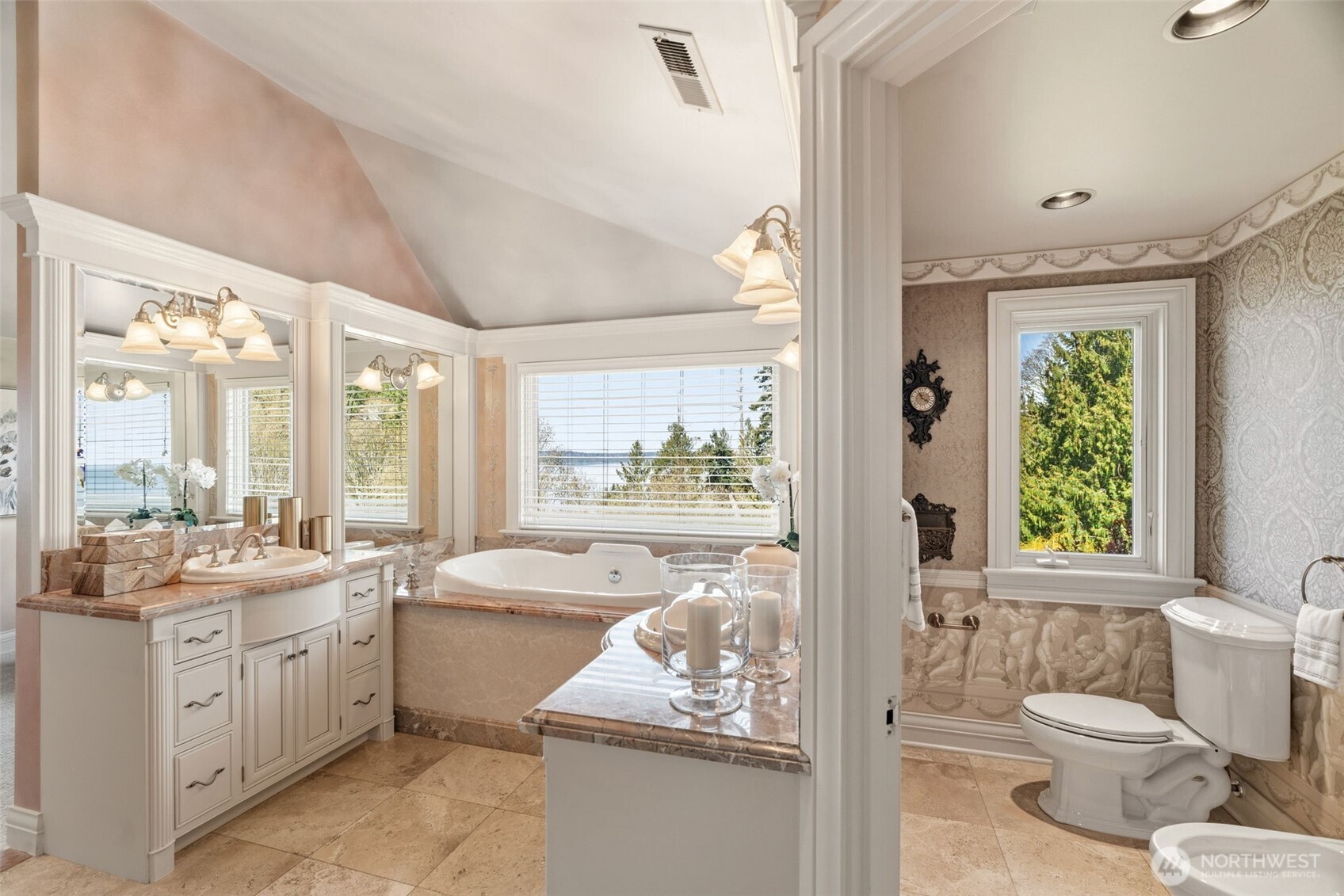 7316 164th Street SW, Edmonds, WA 98026