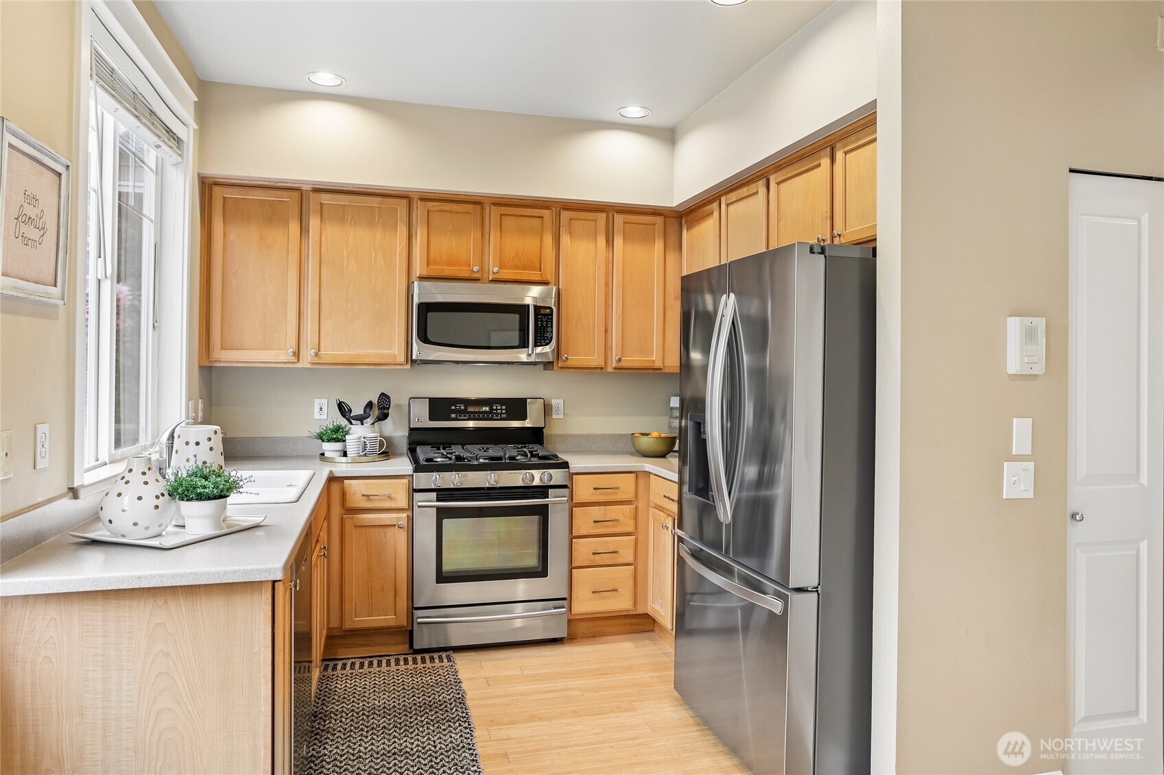 11875 SE 4th Place #701, Bellevue, WA 98005