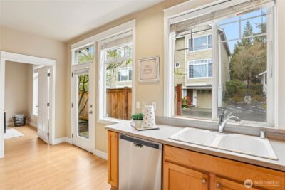 11875 SE 4th Place #701, Bellevue, WA 98005 - Photo 13