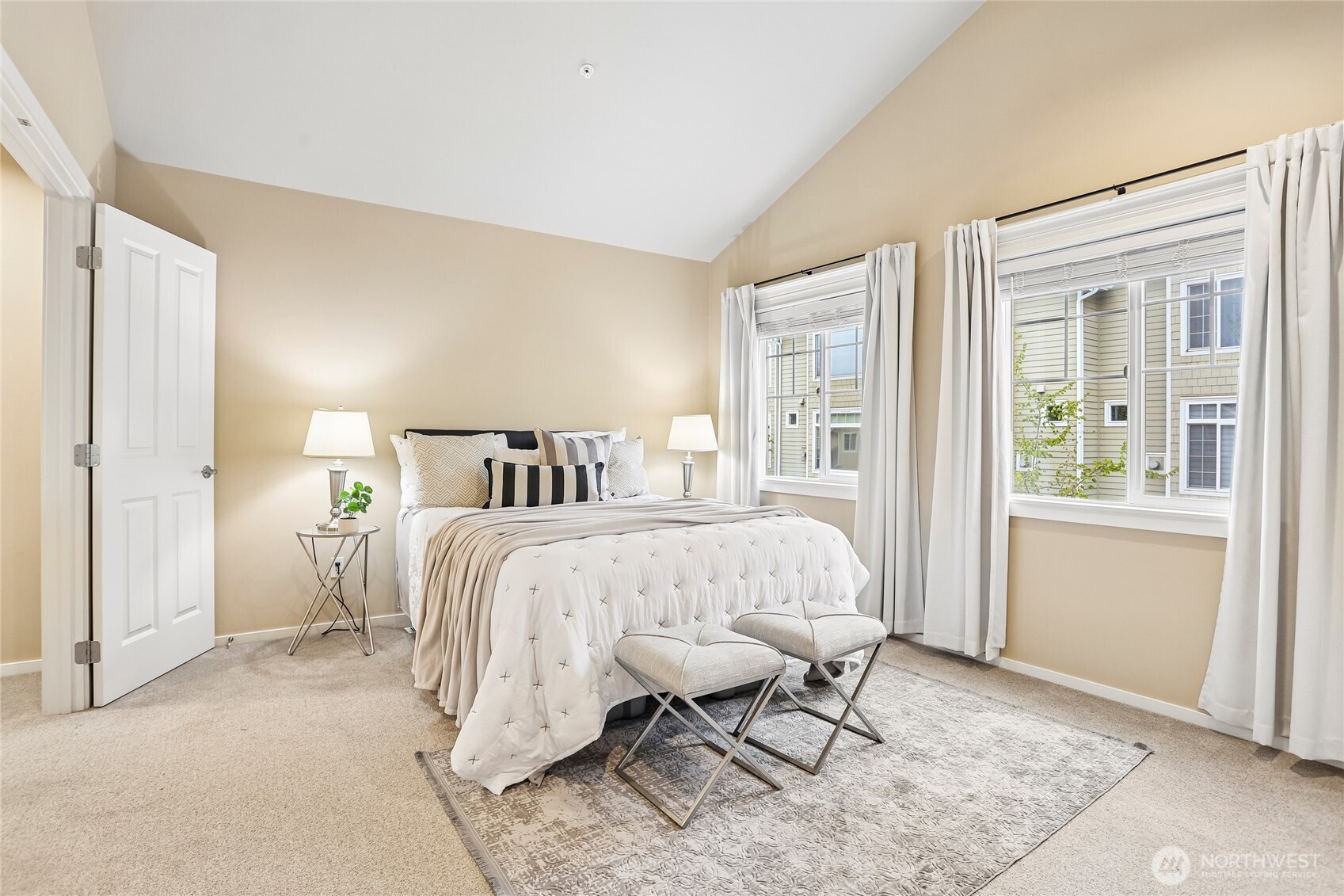 11875 SE 4th Place #701, Bellevue, WA 98005