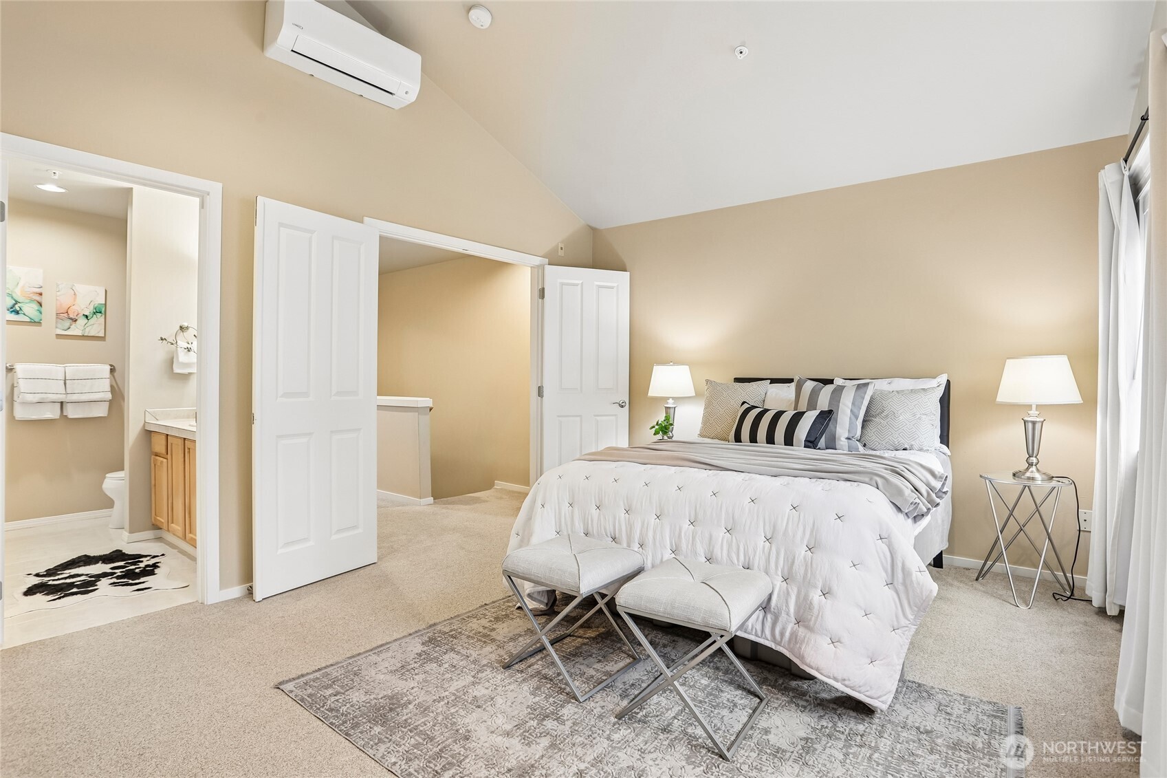 11875 SE 4th Place #701, Bellevue, WA 98005