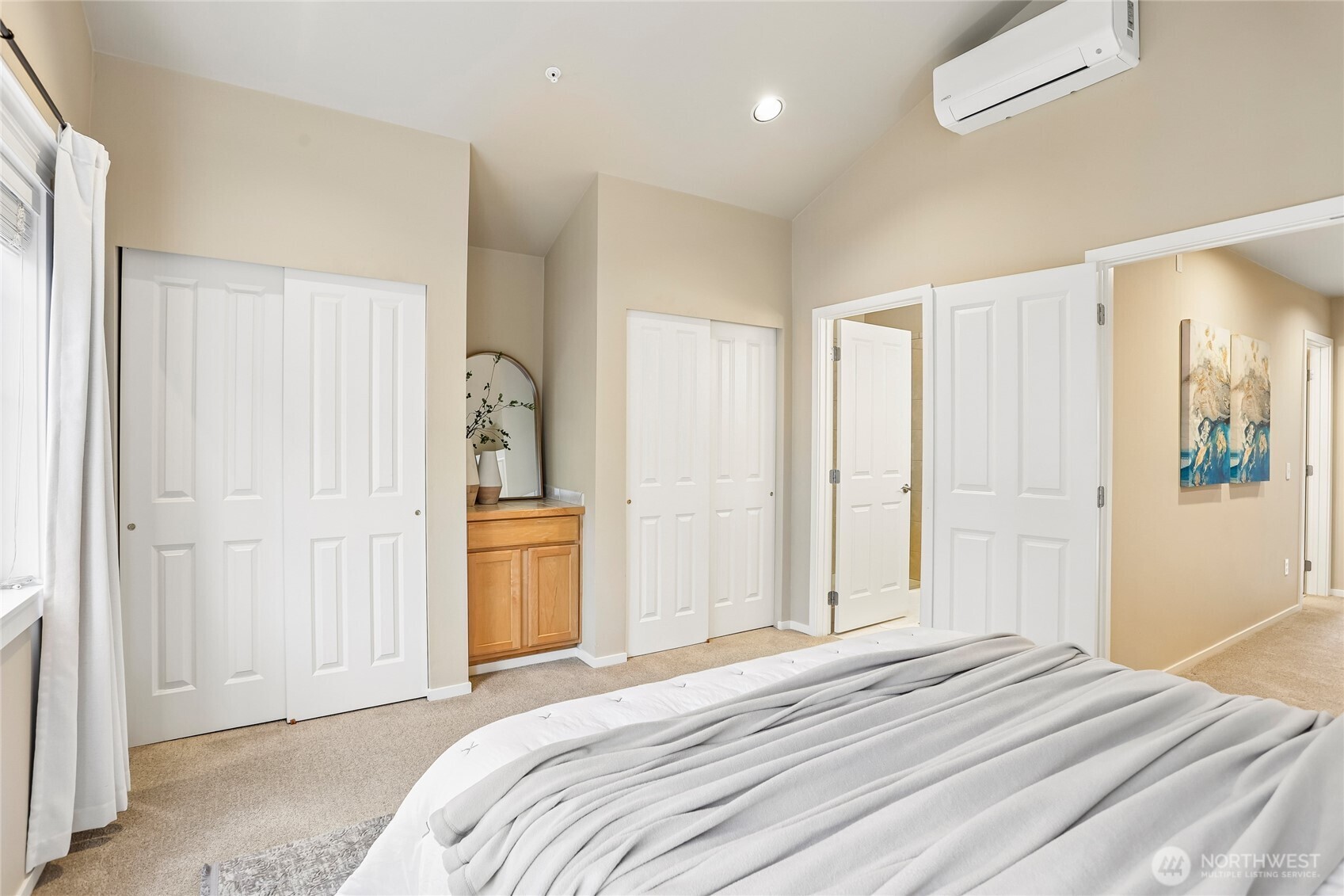 11875 SE 4th Place #701, Bellevue, WA 98005