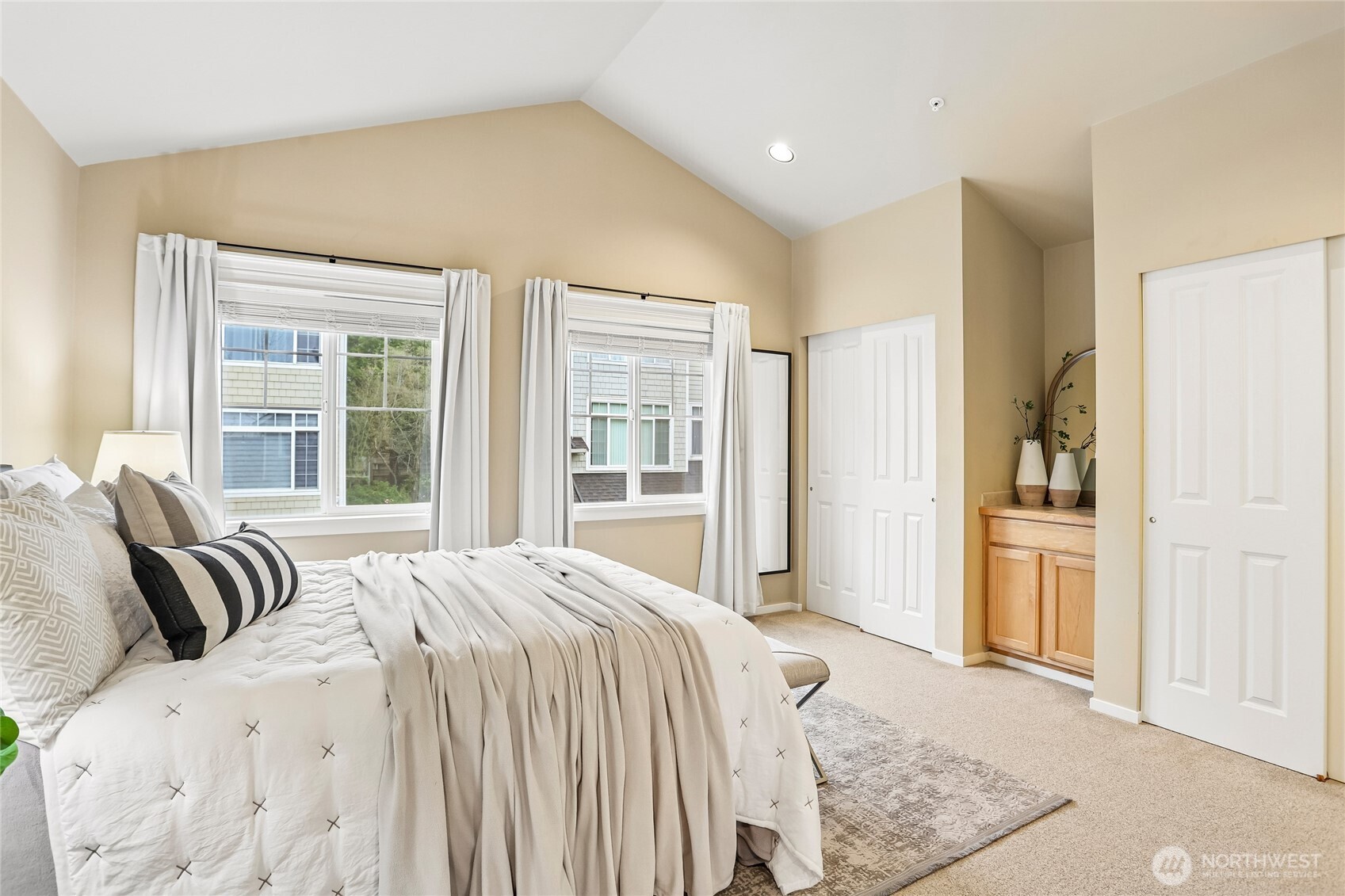 11875 SE 4th Place #701, Bellevue, WA 98005