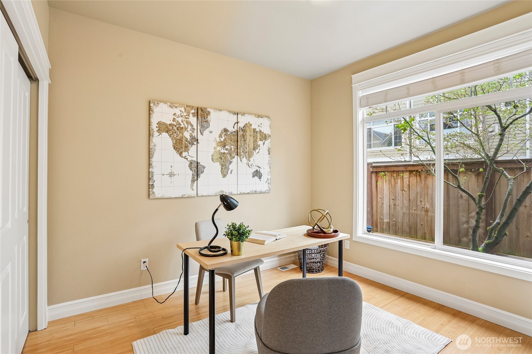 11875 SE 4th Place #701, Bellevue, WA 98005