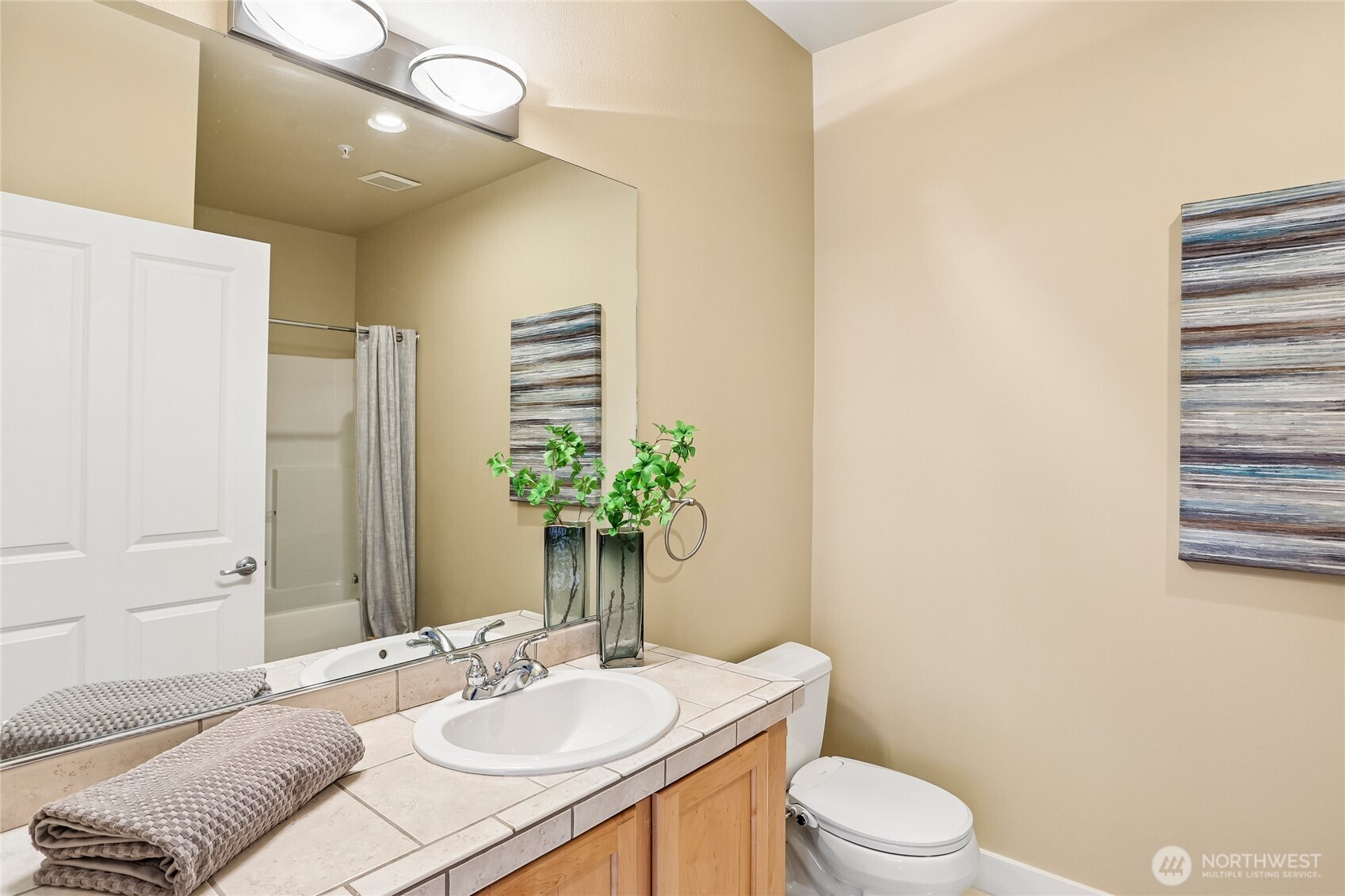 11875 SE 4th Place #701, Bellevue, WA 98005