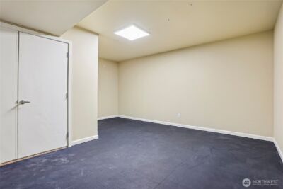 11875 SE 4th Place #701, Bellevue, WA 98005 - Photo 28