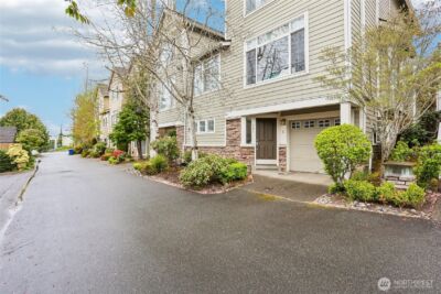 11875 SE 4th Place #701, Bellevue, WA 98005 - Photo 3