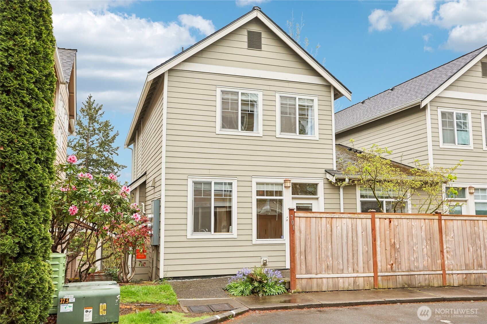 11875 SE 4th Place #701, Bellevue, WA 98005
