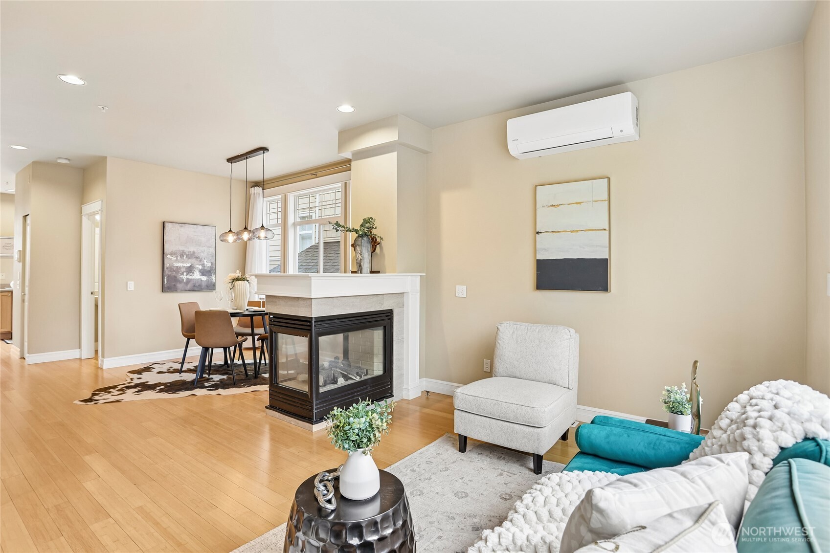 11875 SE 4th Place #701, Bellevue, WA 98005