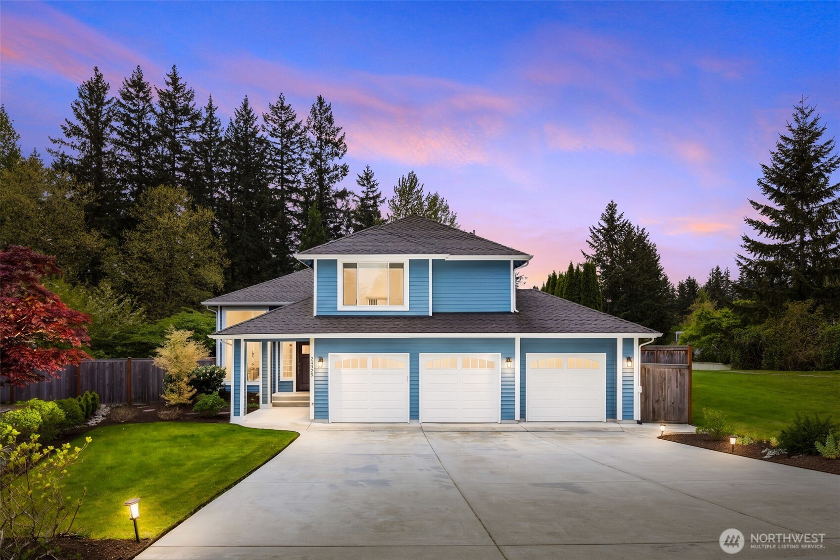 24325 SE 40th Place , Sammamish, WA 98029
