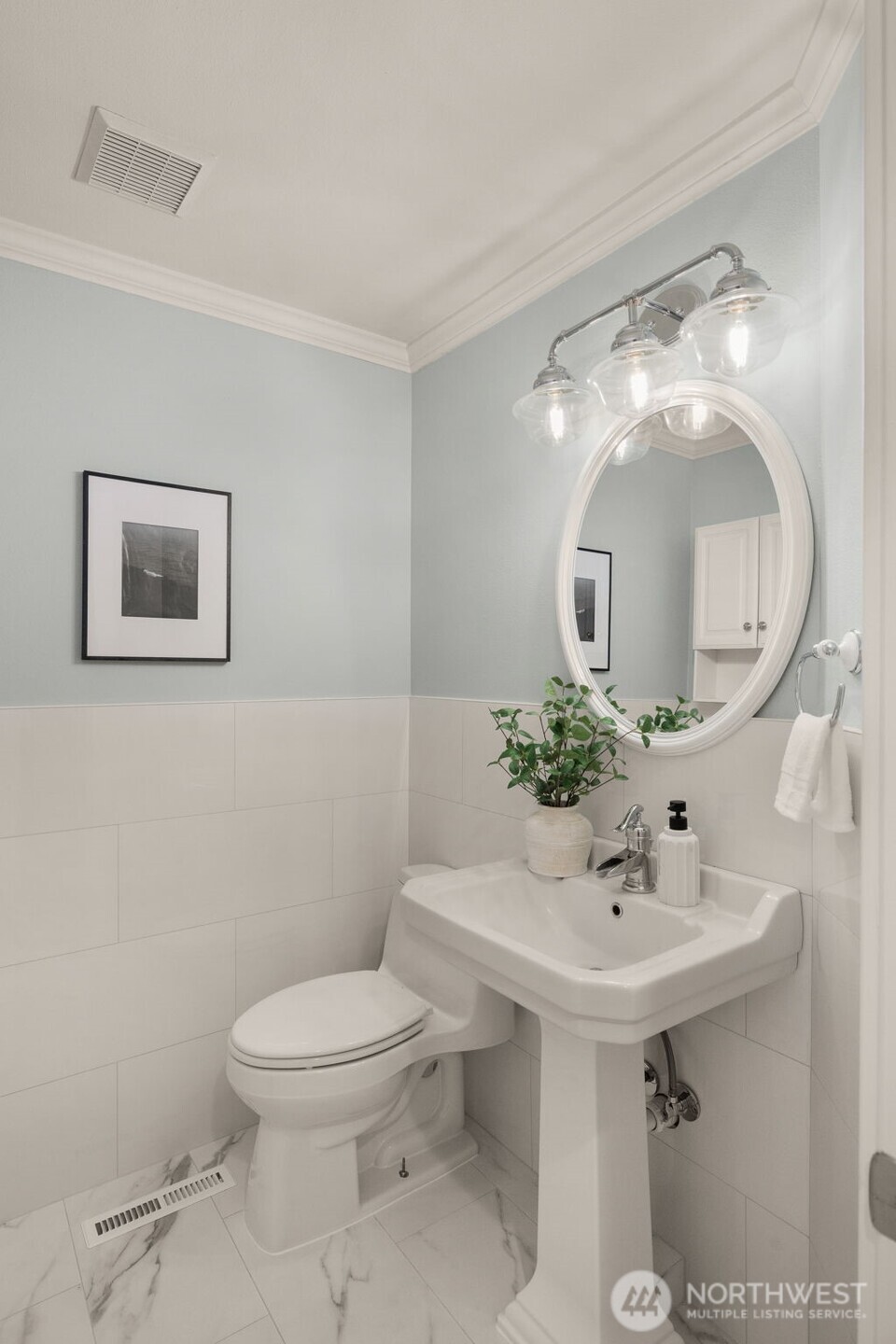 24325 SE 40th Place , Sammamish, WA 98029