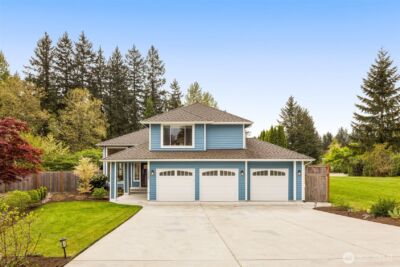24325 SE 40th Place , Sammamish, WA 98029 - Photo 2