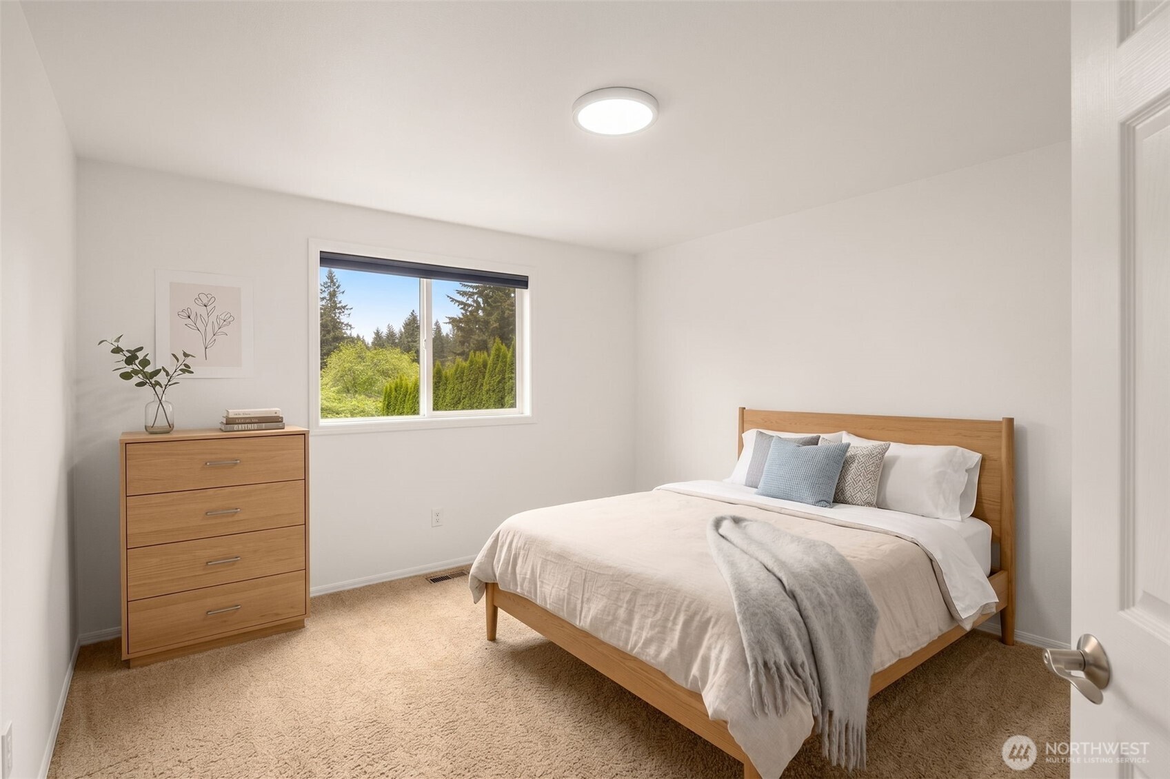 24325 SE 40th Place , Sammamish, WA 98029