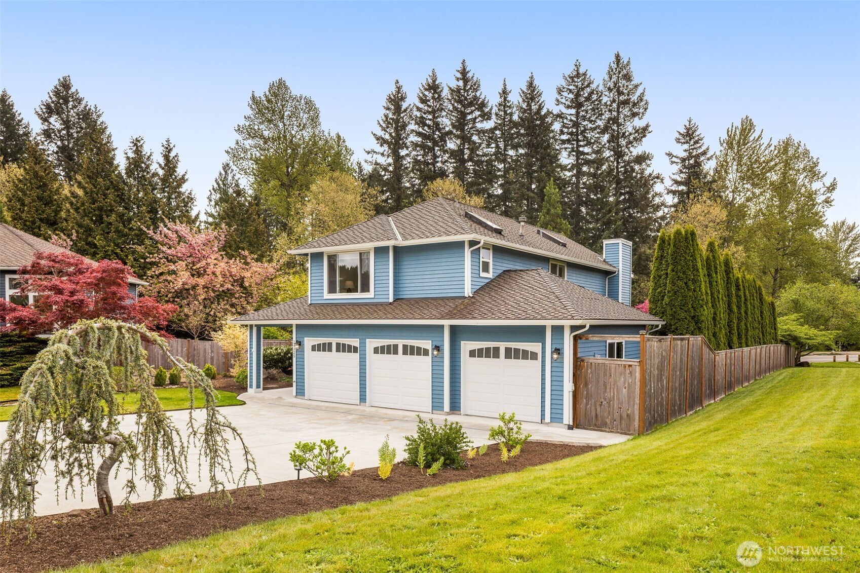 24325 SE 40th Place , Sammamish, WA 98029