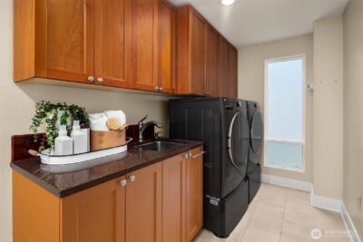 8530 54th Avenue NE, Seattle, WA 98115 - Photo 17