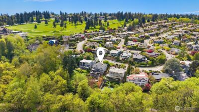8530 54th Avenue NE, Seattle, WA 98115 - Photo 2
