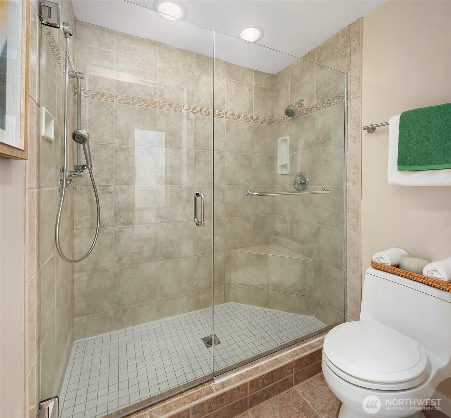 8530 54th Avenue NE, Seattle, WA 98115