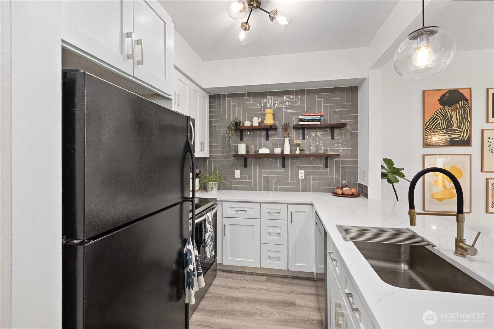 13000 Admiralty Way #D103, Everett, WA 98204-6269