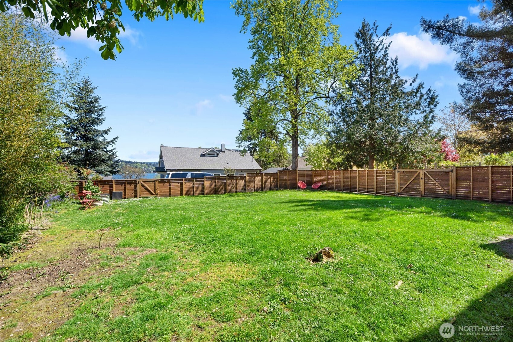 8306 54th Avenue S, Seattle, WA 98118