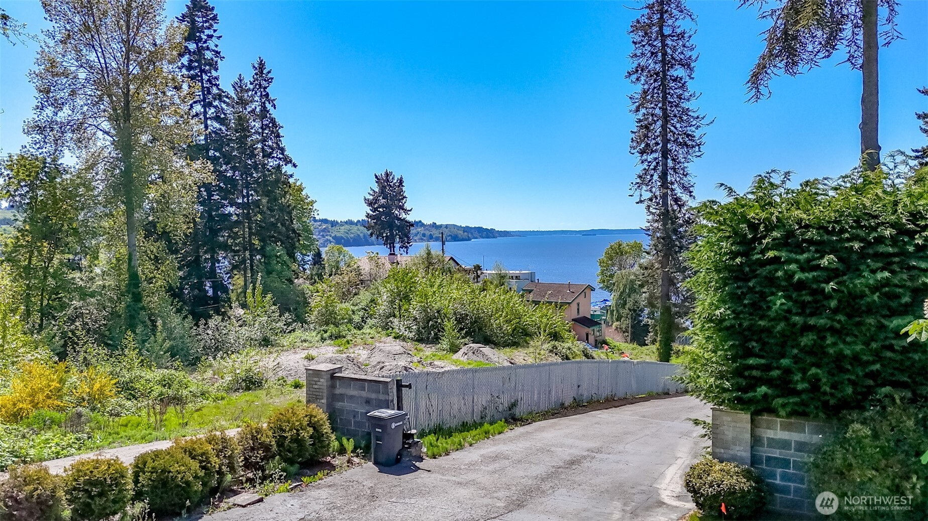 27 xxx 10th Avenue S, Des Moines, WA 98198