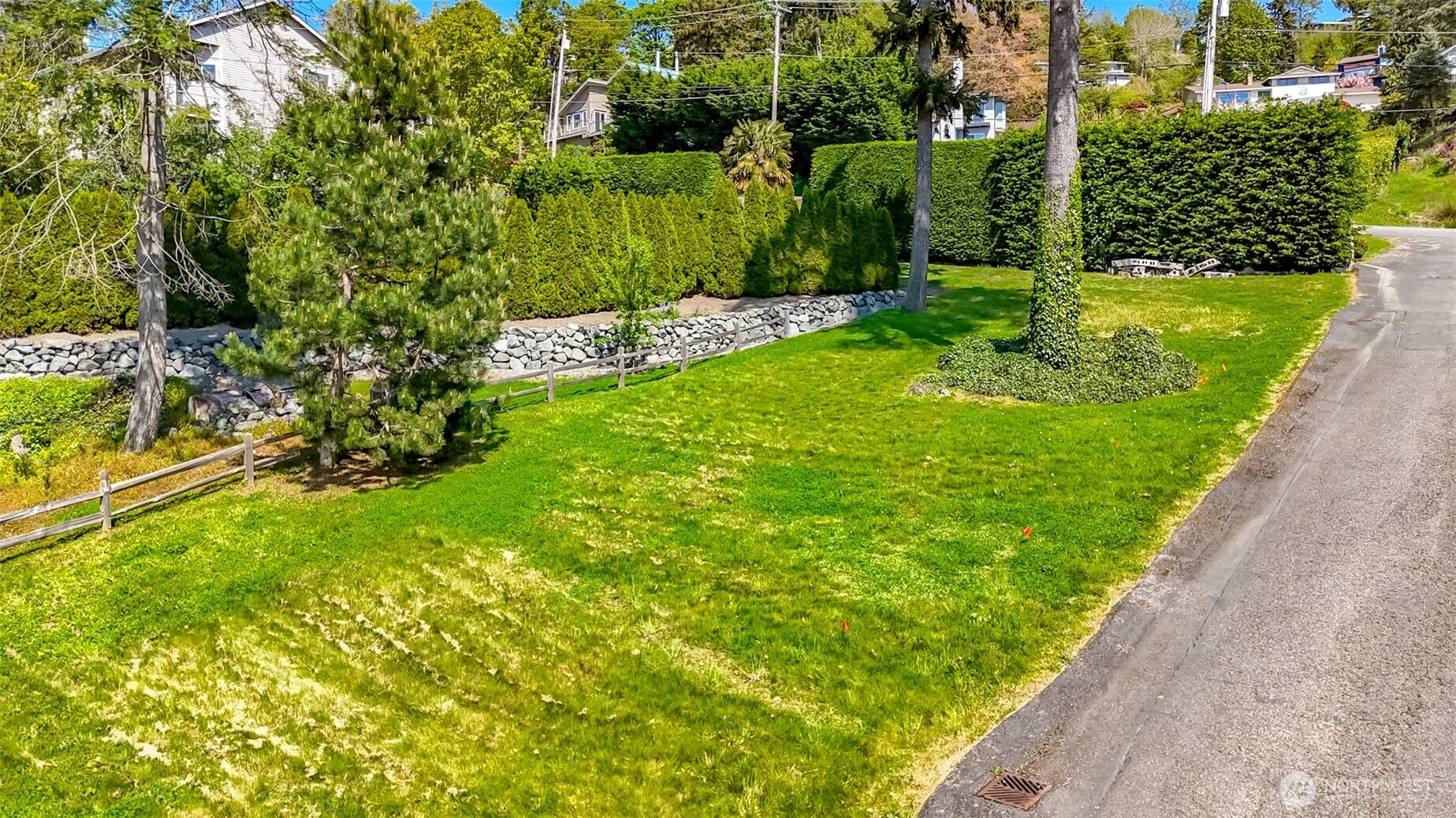 27 xxx 10th Avenue S, Des Moines, WA 98198