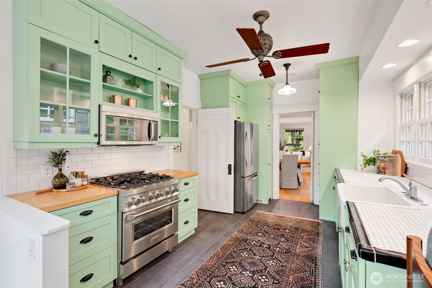 1113 NE Ravenna Blvd , Seattle, WA 98105