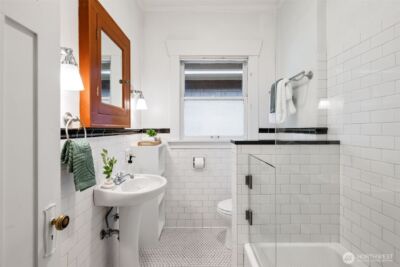 1113 NE Ravenna Blvd , Seattle, WA 98105 - Photo 20
