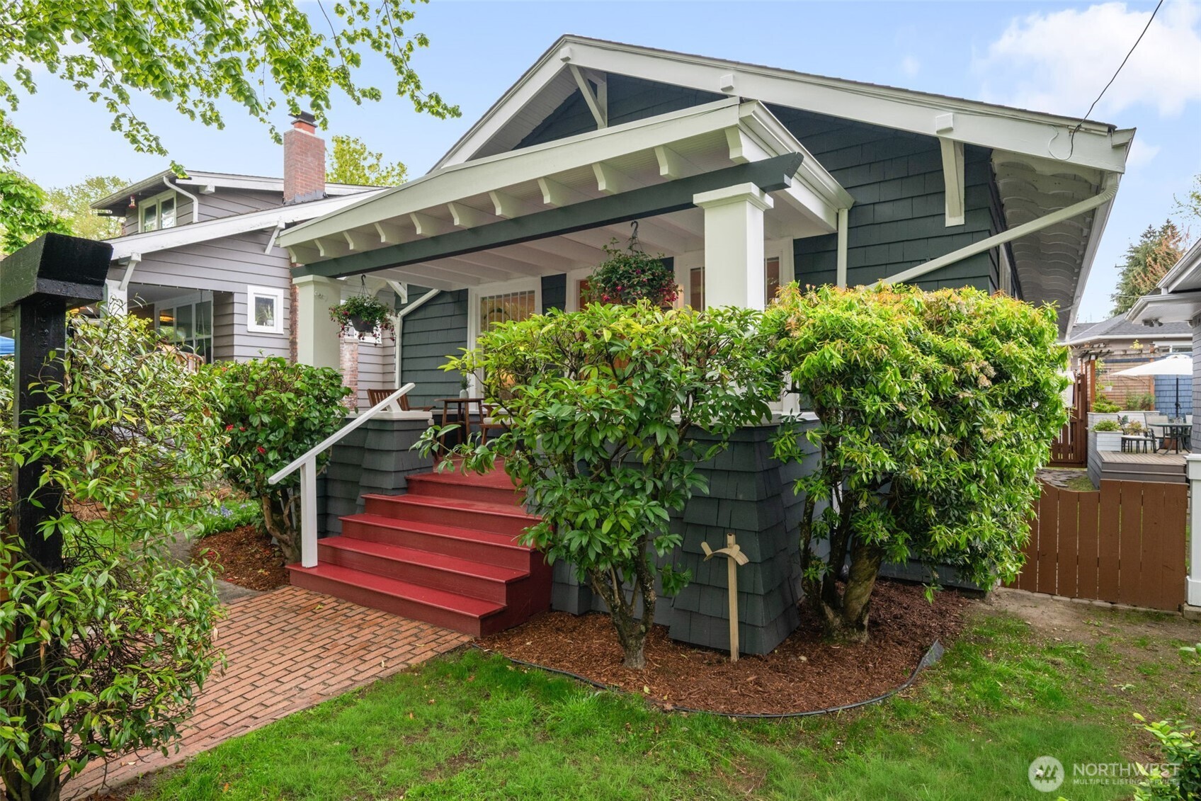 1113 NE Ravenna Blvd , Seattle, WA 98105