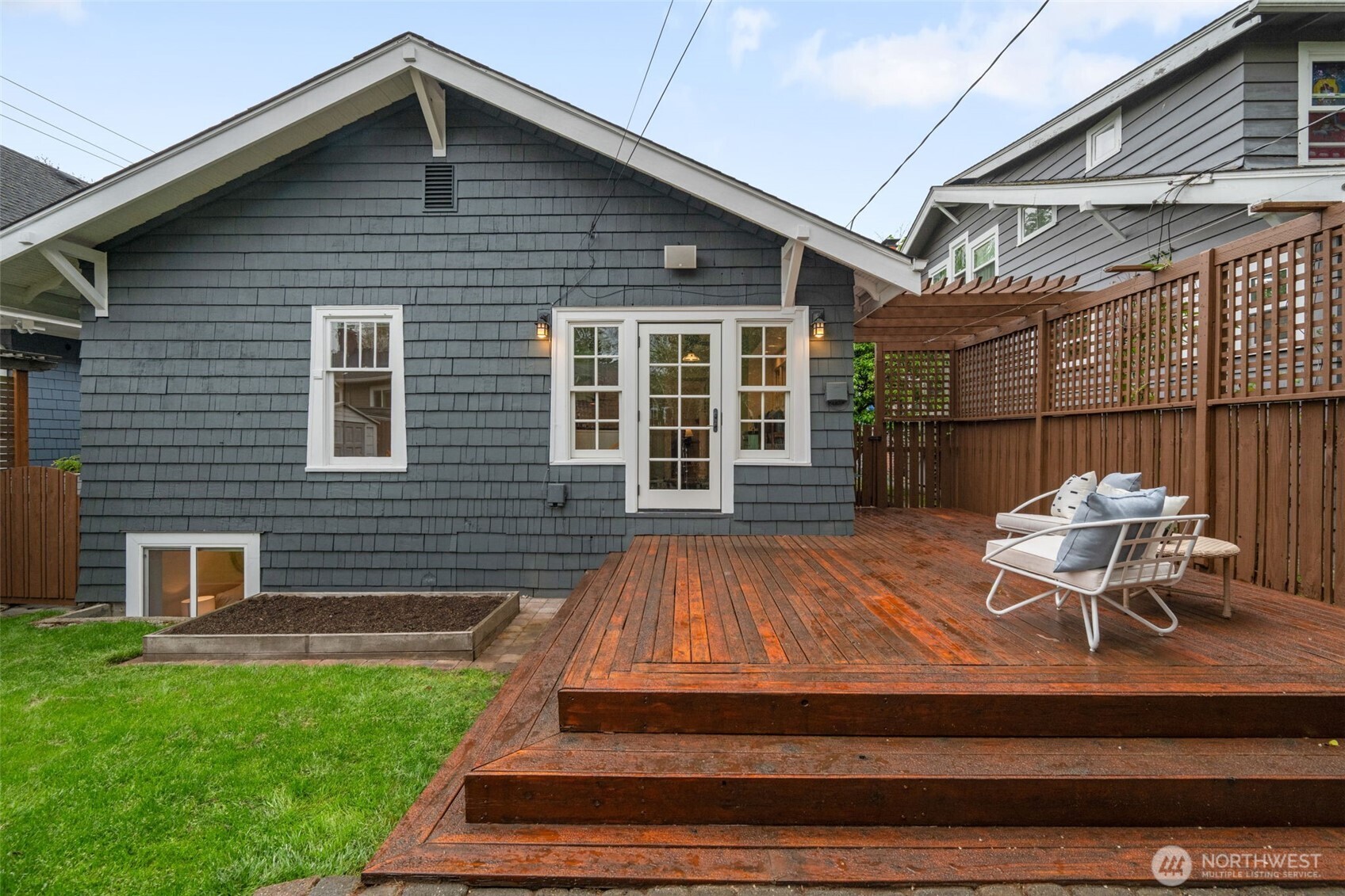 1113 NE Ravenna Blvd , Seattle, WA 98105