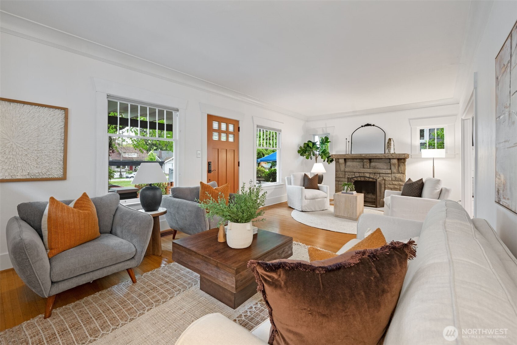 1113 NE Ravenna Blvd , Seattle, WA 98105